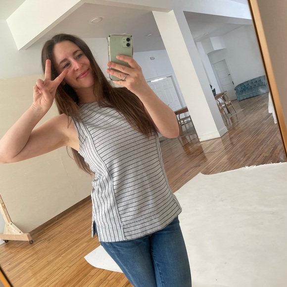 Meet your Posher, Taylor - Picture 3 of 3